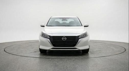 Glacier White 2025 Nissan Altima SV FWD