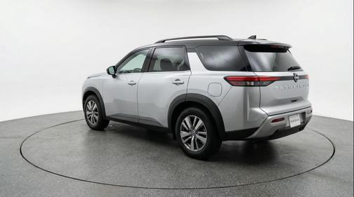 Brilliant Silver Metallic 2025 Nissan Pathfinder SV FWD