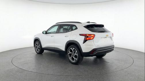 Summit White 2025 Chevrolet Trax LT