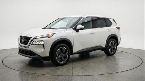 Everest White Pearl Tricoat 2025 Nissan Rogue SV