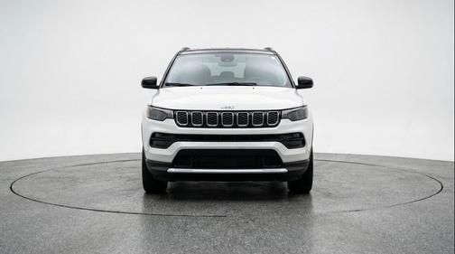 Bright White Clearcoat 2025 Jeep Compass Limited