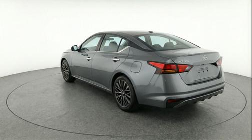 Gun Metallic 2025 Nissan Altima SV FWD