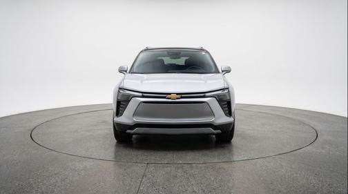 Sterling Gray Metallic 2025 Chevrolet Blazer 2LT
