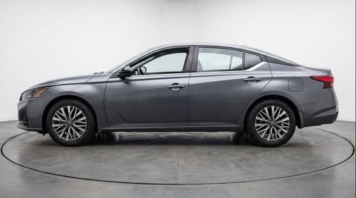 Gun Metallic 2025 Nissan Altima SV FWD
