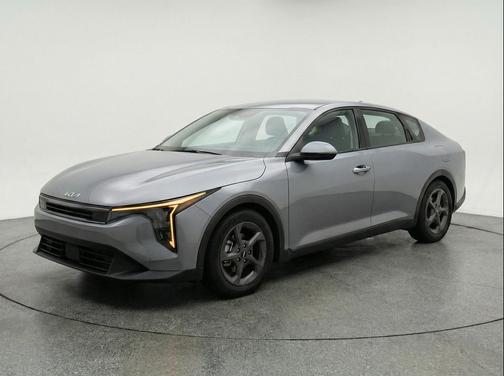 Steel Gray 2025 Kia K4 LXS