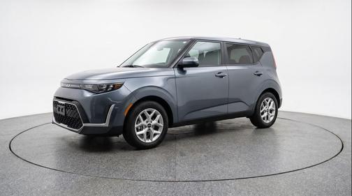 Gravity Gray 2025 Kia Soul LX