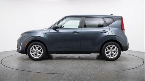 Gravity Gray 2025 Kia Soul LX