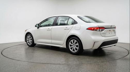 Ice Cap 2025 Toyota Corolla LE