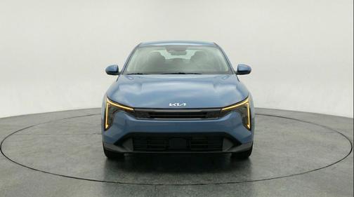 Morning Haze 2025 Kia K4 LXS