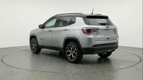 Silver Zynith Metallic Clearcoat 2025 Jeep Compass Limited