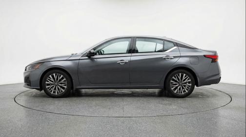 Gun Metallic 2025 Nissan Altima SV FWD