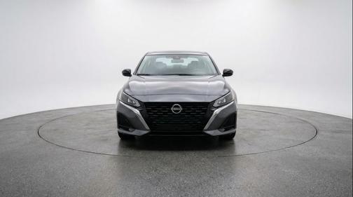 Gun Metallic 2025 Nissan Altima SV FWD