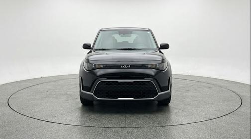 Fusion Black 2025 Kia Soul LX
