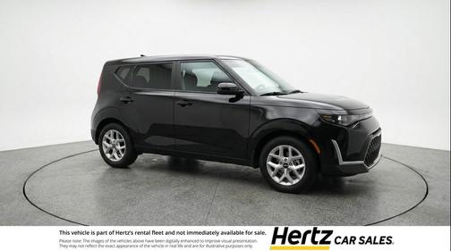 Fusion Black 2025 Kia Soul LX