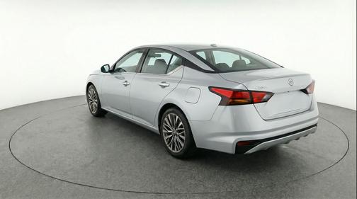 Gun Metallic 2025 Nissan Altima SV FWD