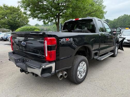 2023 Ford F-350 XLT