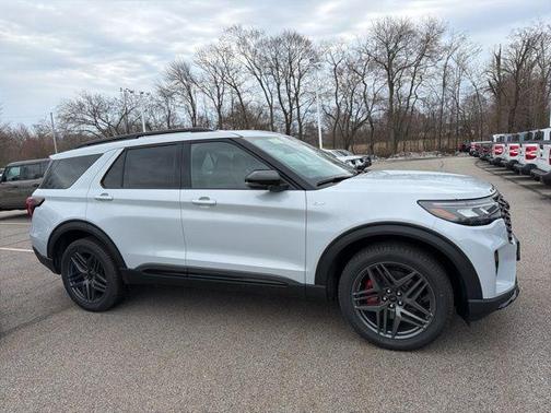 White 2026 Ford Explorer ST-Line