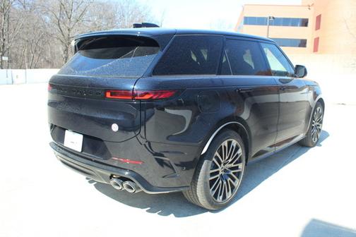 2025 Land Rover Range Rover Sport SV Edition Two