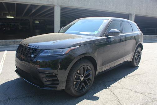2026 Land Rover Range Rover Velar Dynamic SE