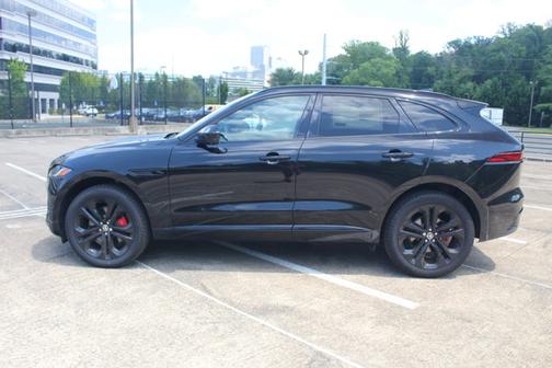2025 Jaguar F-PACE R-Dynamic S