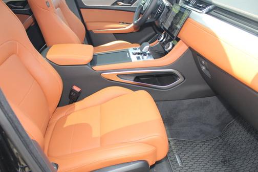 2025 Jaguar F-PACE R-Dynamic S