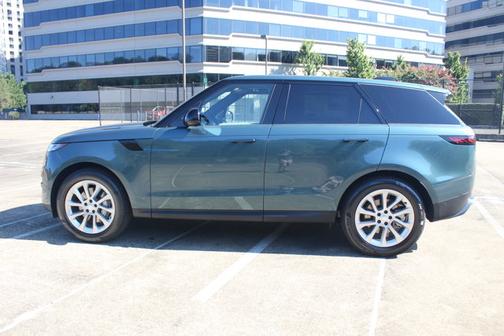 2025 Land Rover Range Rover Sport SE