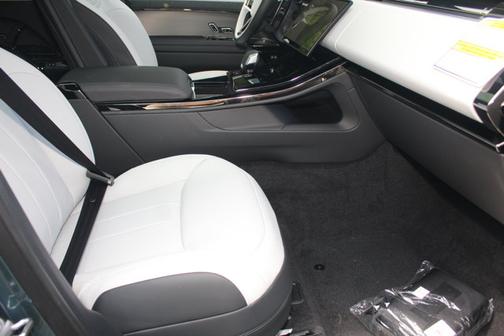 2025 Land Rover Range Rover Sport Dynamic SE