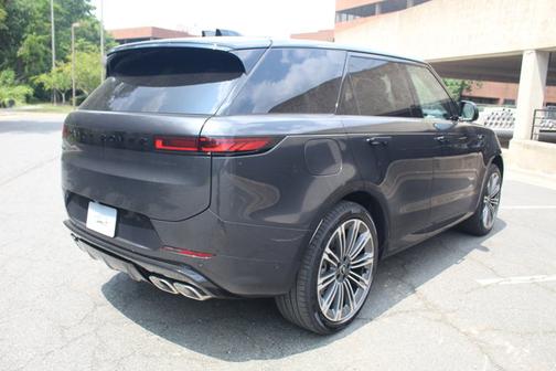 2025 Land Rover Range Rover Sport Dynamic SE