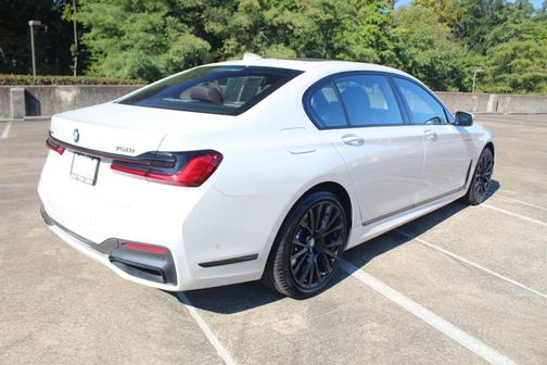 2022 BMW 750 750i xDrive