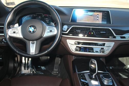 2022 BMW 750 750i xDrive