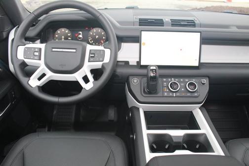 2025 Land Rover Defender S