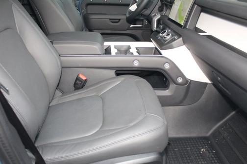 2025 Land Rover Defender S