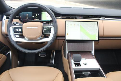 2025 Land Rover Range Rover SE