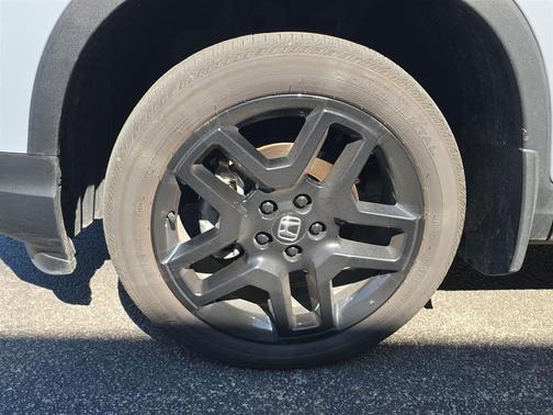 Sonic Gray Pearl 2024 Honda Passport AWD Black