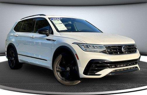 Opal White Pearl 2023 Volkswagen Tiguan 2.0T SE R-Line Black