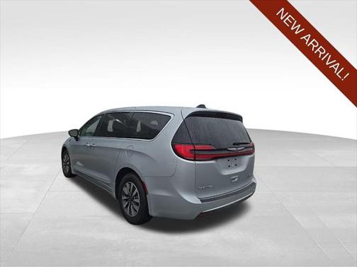 2023 Chrysler Pacifica Hybrid Limited