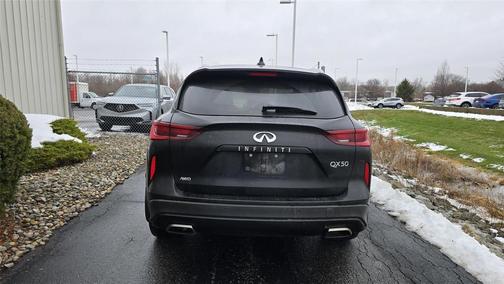 2022 INFINITI QX50 LUXE AWD
