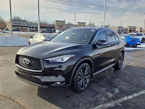 2022 INFINITI QX50 LUXE AWD