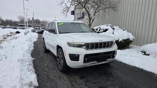 2022 Jeep Grand Cherokee Overland