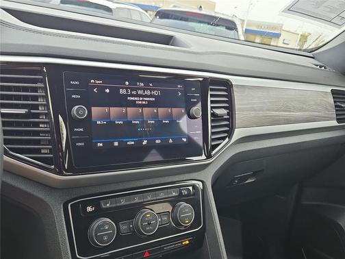 2023 Volkswagen Atlas Cross Sport 3.6L V6 SE w/Technology