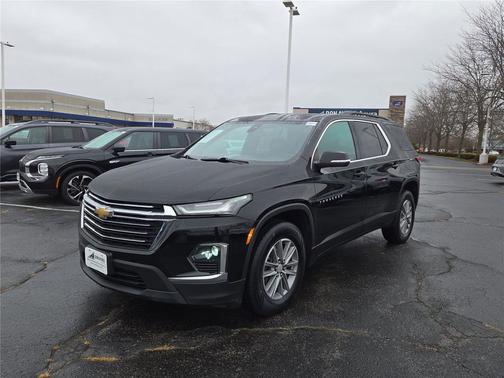 2022 Chevrolet Traverse LT Cloth