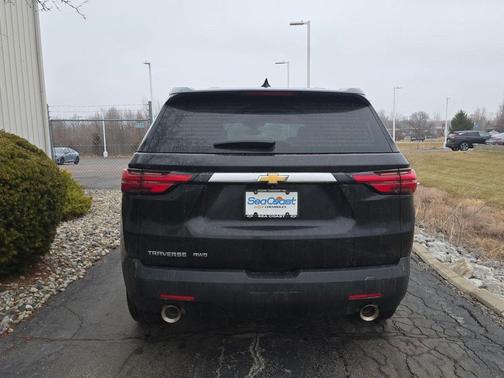2023 Chevrolet Traverse LS