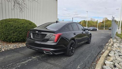 2023 Cadillac CT5 Luxury