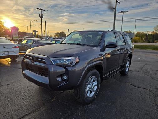 2022 Toyota 4Runner SR5