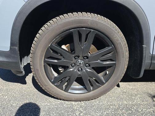 Sonic Gray Pearl 2022 Honda Pilot AWD Black Edition