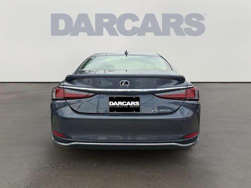 2023 Lexus ES 300h Premium