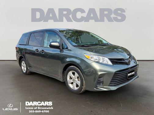 2020 Toyota Sienna SE