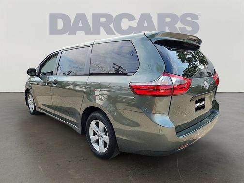 2020 Toyota Sienna SE