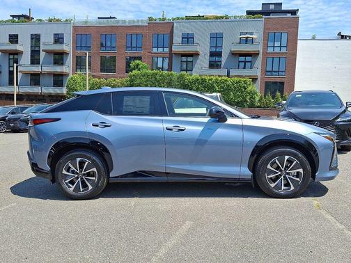 2025 Lexus RZ 450e Premium
