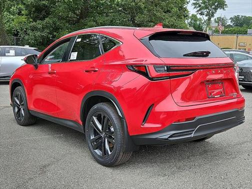 2025 Lexus NX 450h+ Luxury